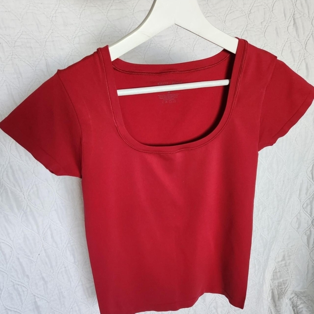 White House Black Market Red Fitted Cap Sleeve Tee - Picture 2 of 3